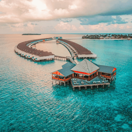 sheraton Maldives Tour Package with Holidays crowd