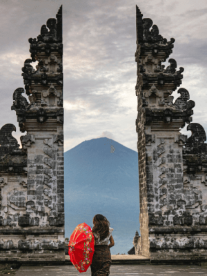 Bali luxury honeymoon tour package with Holidays crowd (18)